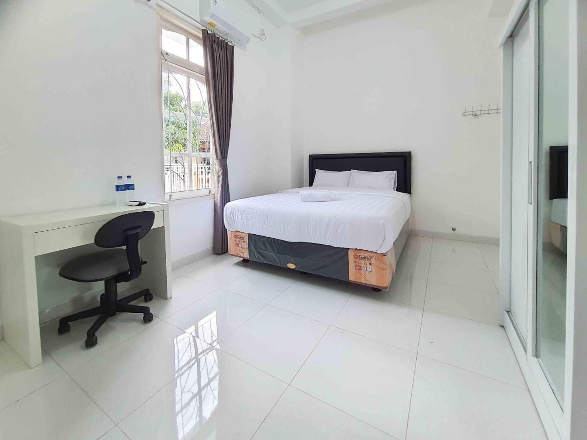 Reddoorz Syariah At Jalan Godean Hotel Ngabean Kültér fotó