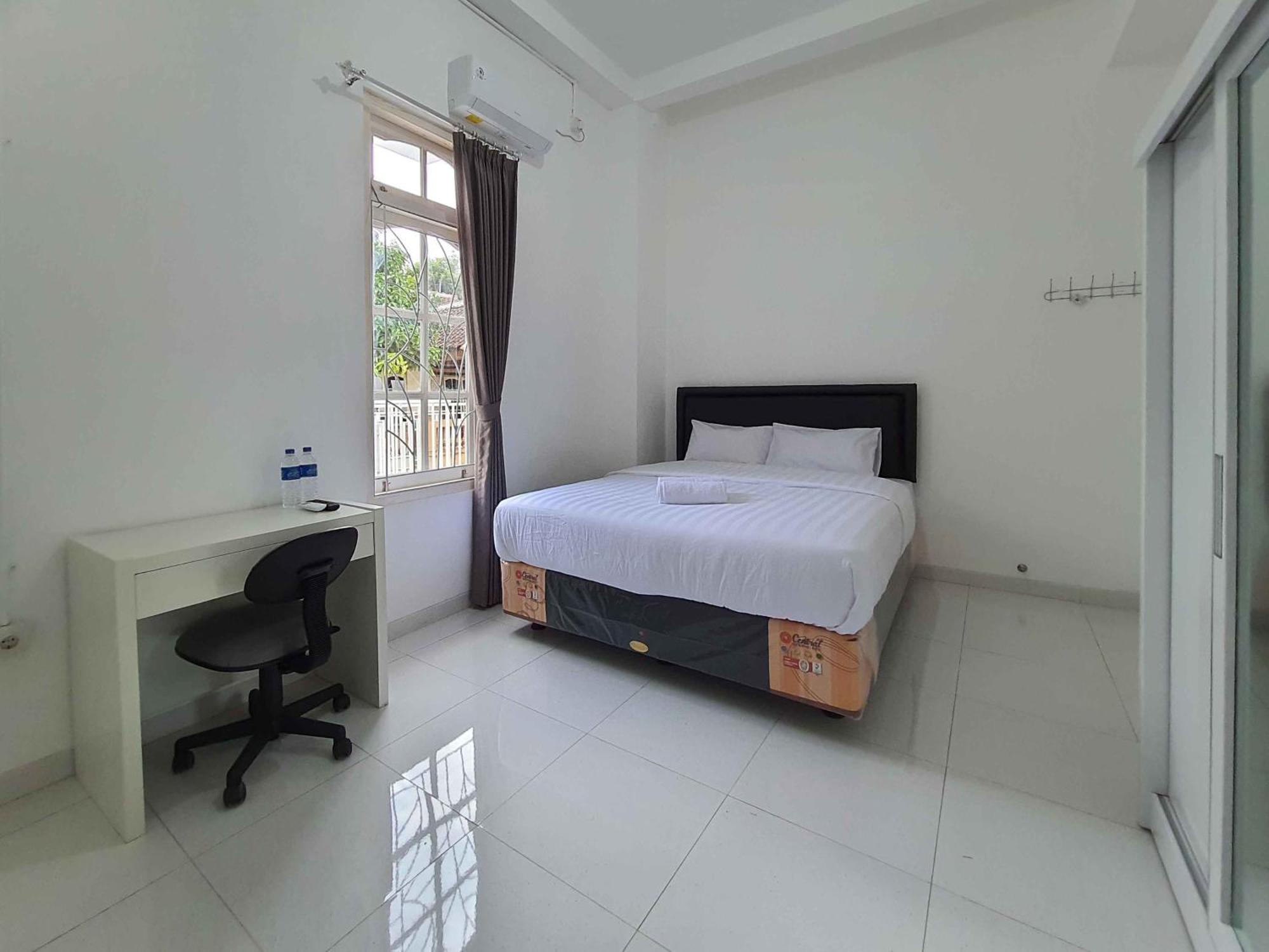 Reddoorz Syariah At Jalan Godean Hotel Ngabean Kültér fotó